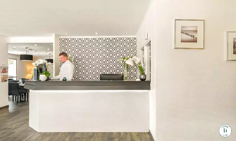 Fotos del hotel L'initial:  2