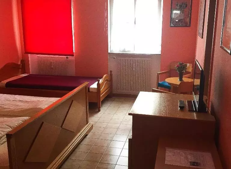 Fotos del hotel Pension Mona Lisa:  25