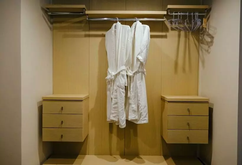 Rodos Niohori Elite Suites