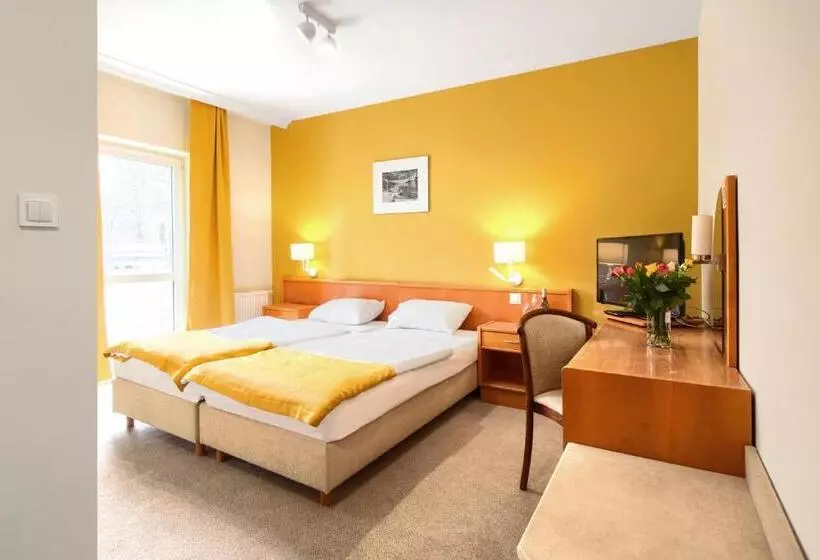 Fotos del hotel Villa Taaakaryba:  8