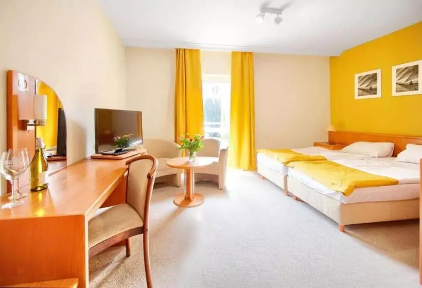 Fotos del hotel Villa Taaakaryba:  2