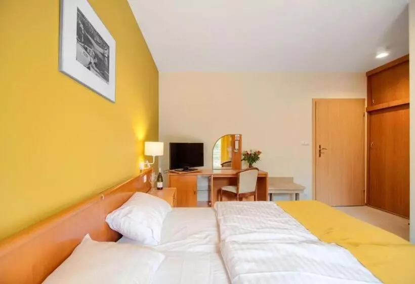 Fotos del hotel Villa Taaakaryba:  14