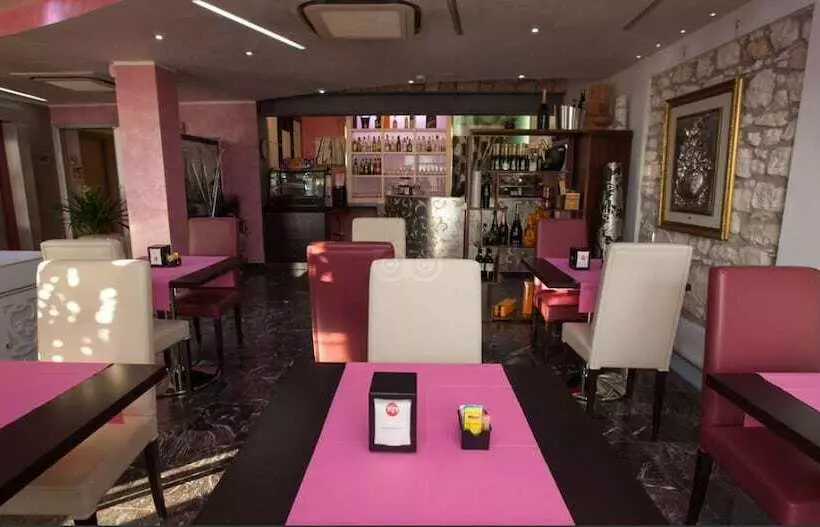 Fotos del hotel La Grotta:  3