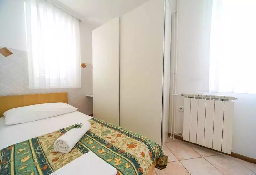 Fotos del hotel Apartments And Rooms Degra:  22