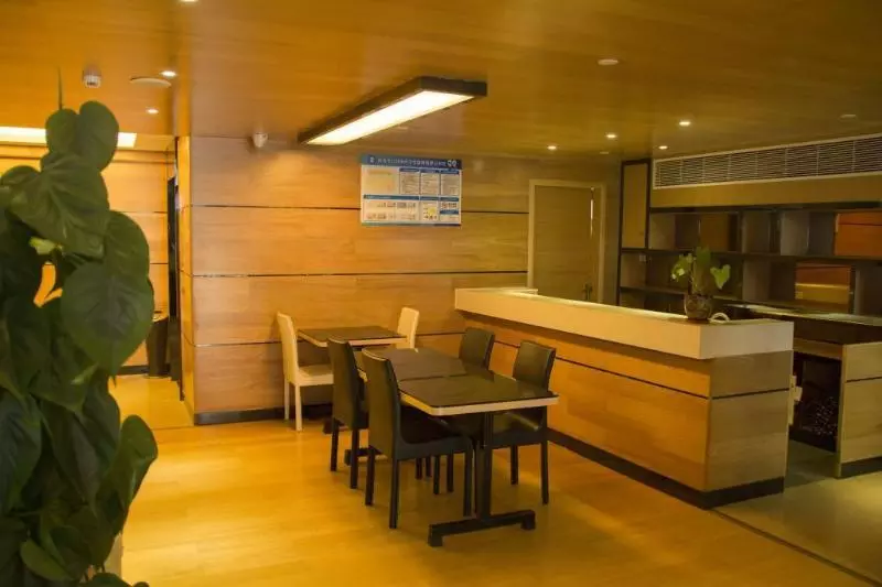 Fotos del hotel Lavande Hotel Zhuhai Gongbei Port Square:  2