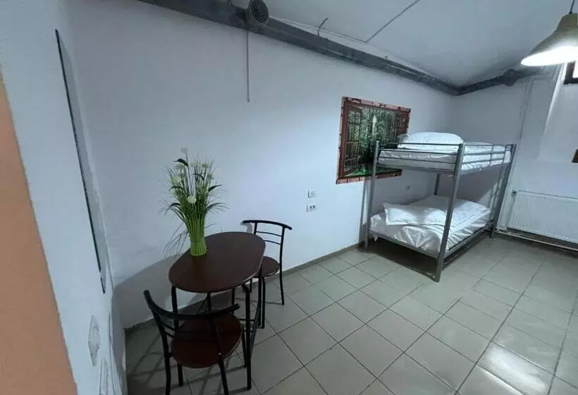 Fotos del hotel X Hostel Bucharest:  24
