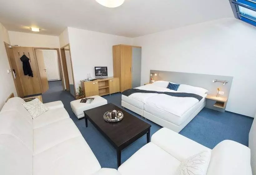 Fotos del hotel Felicity Garni:  16