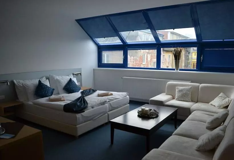 Fotos del hotel Felicity Garni:  25