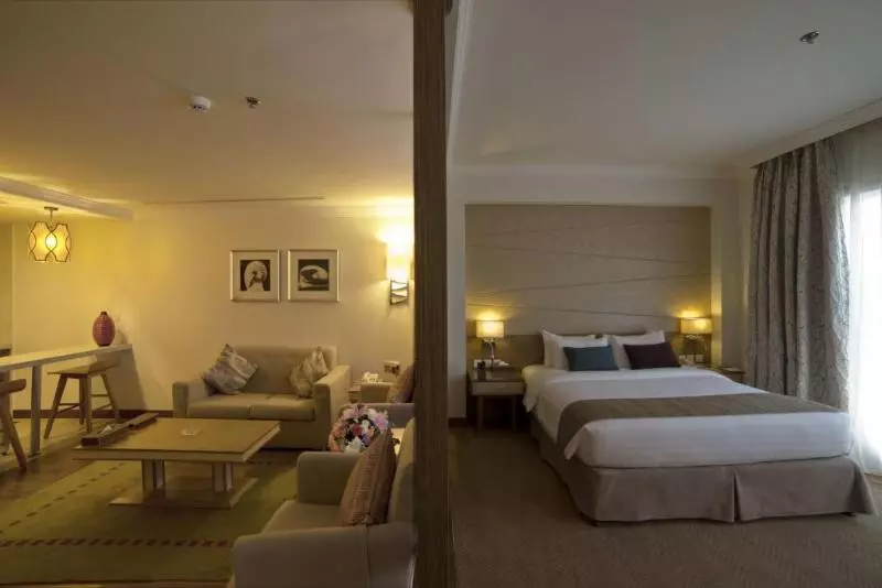 Fotos del hotel Golden Tulip Dammam Corniche:  4