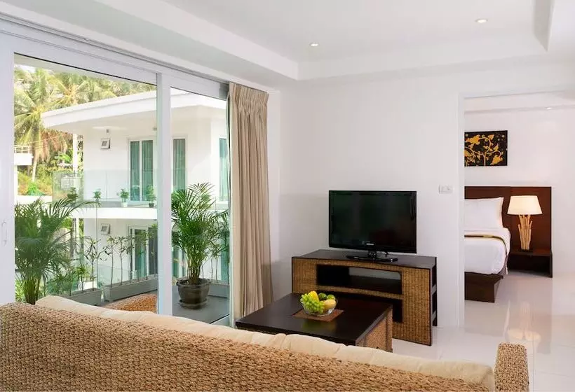 Kata Ocean View Residences