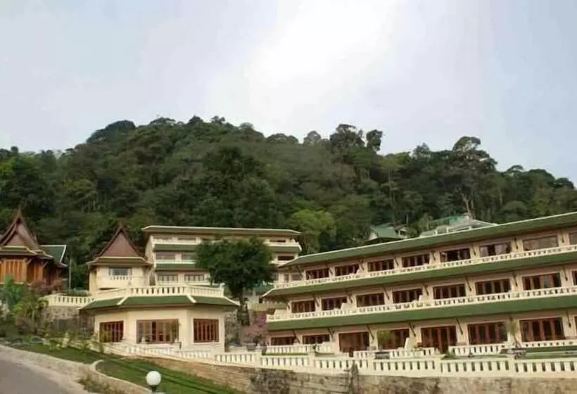 Prince Edouard Apartments & Resort