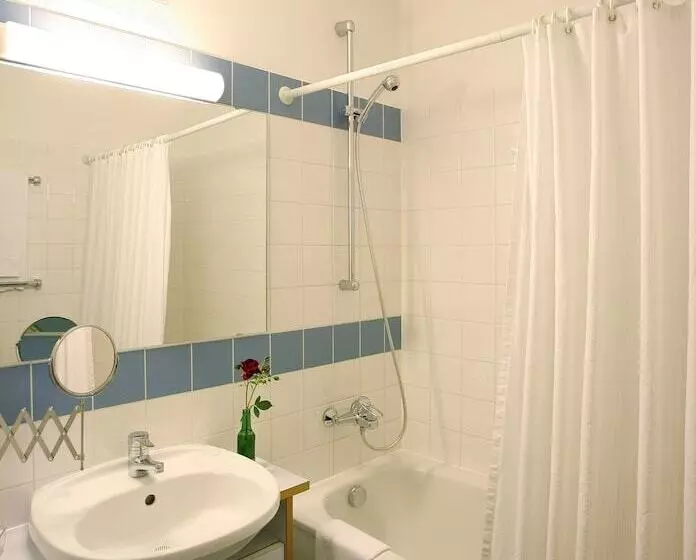 Fotos del hotel Am Spiegeln Dialog..wien:  17