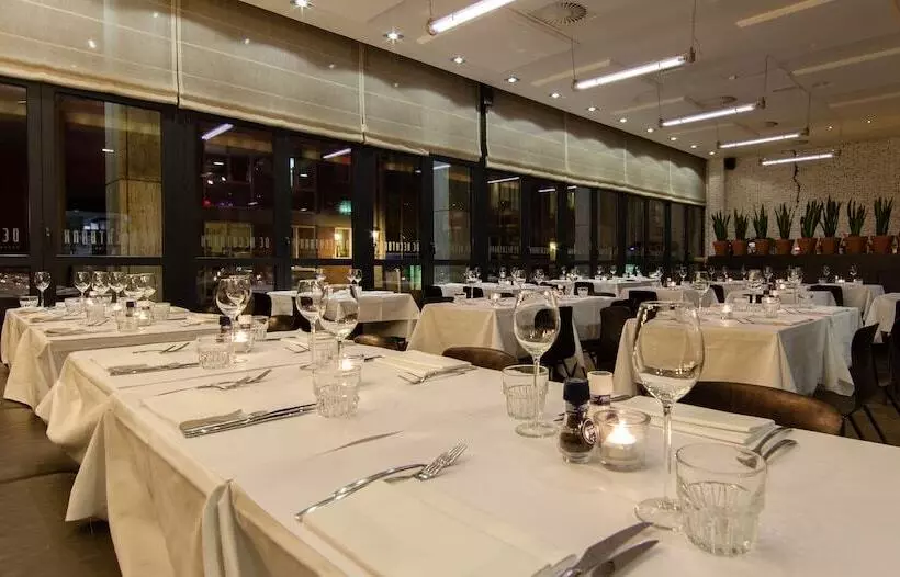 Fotos del hotel Court Hotel City Centre Utrecht:  2