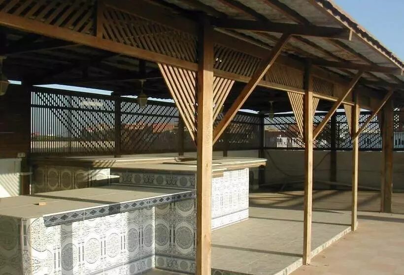 Fotos del hotel Privilege:  6