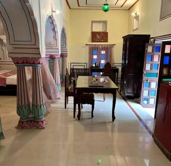 Fotos del hotel Rawla Mrignayani Palace:  3