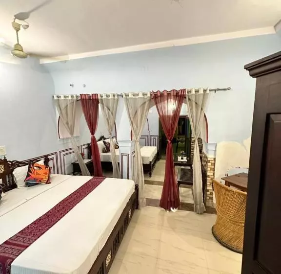 Fotos del hotel Rawla Mrignayani Palace:  13