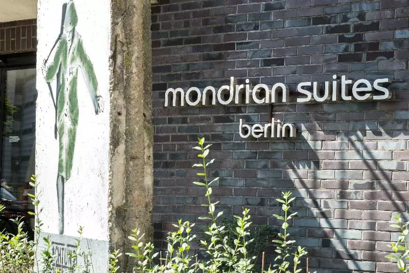 Fotos del hotel Mondrian Suites Berlin Am Checkpoint Charlie:  4