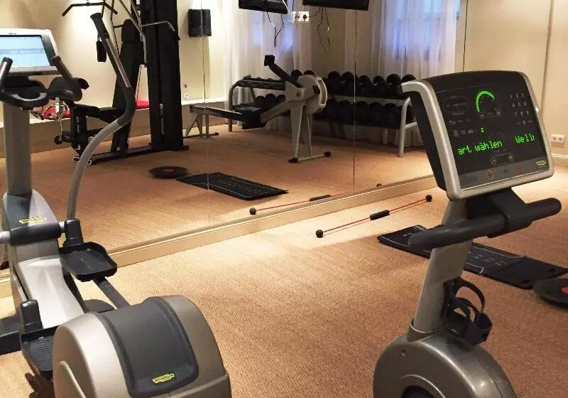 Fotos del hotel Mondrian Suites Berlin Am Checkpoint Charlie:  2