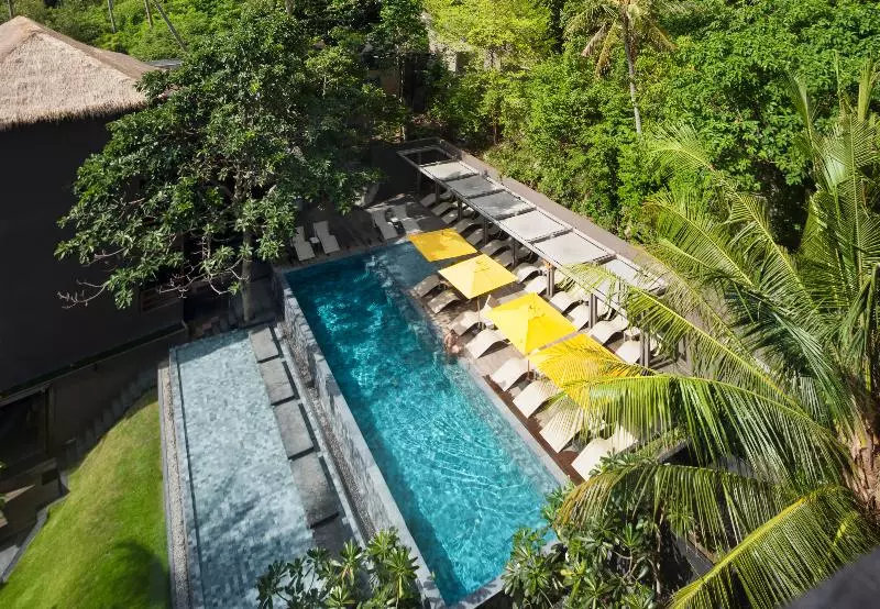 Beach Club By Haad Tien