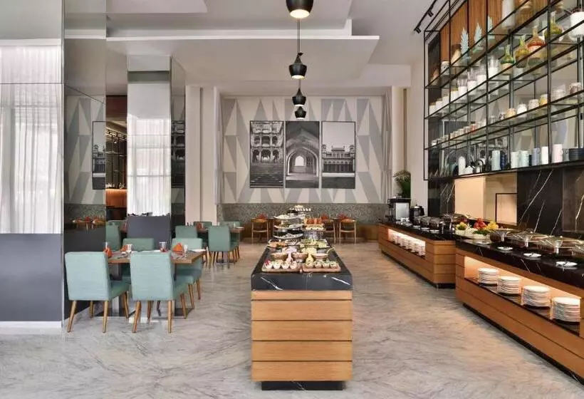 Fotos del hotel Fairfield By Marriott Hyderabad Gachibowli:  11