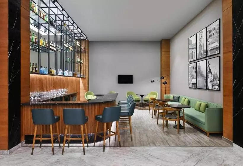 Fotos del hotel Fairfield By Marriott Hyderabad Gachibowli:  15