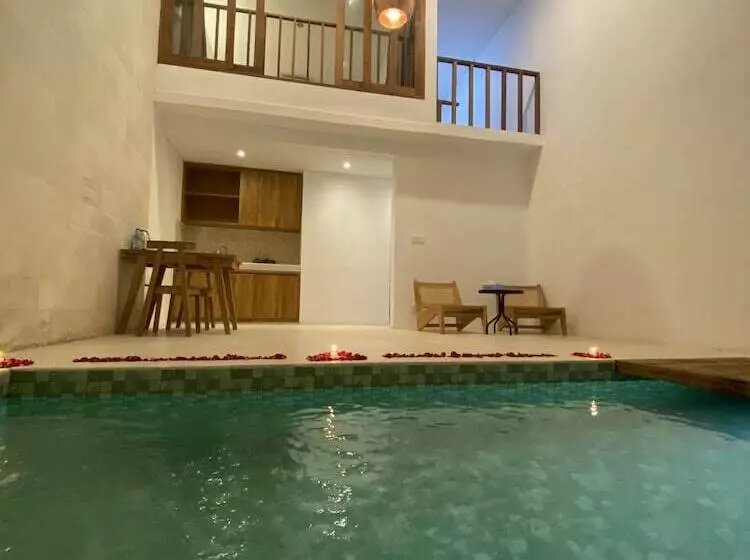 Noah Villa And Chapel