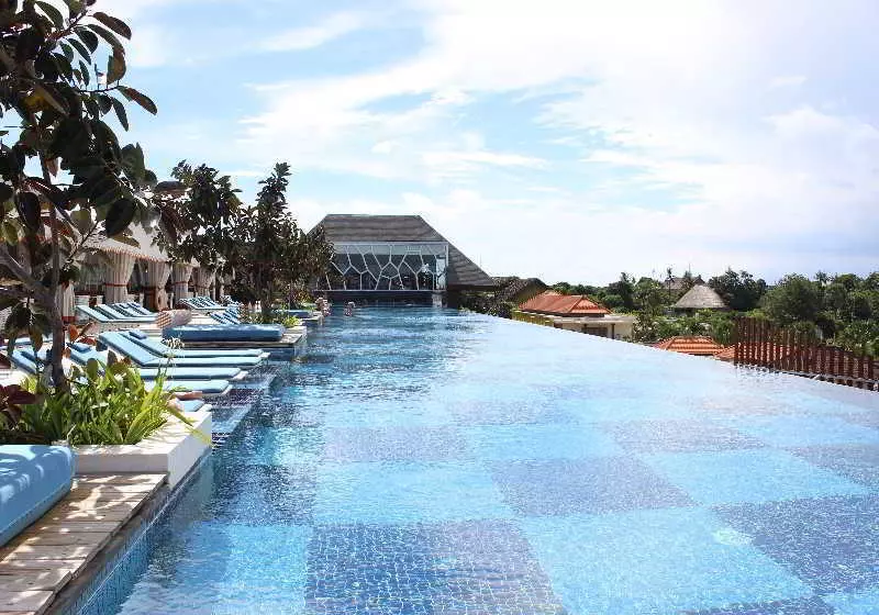 Fotos del hotel Ts Suites Seminyak:  2