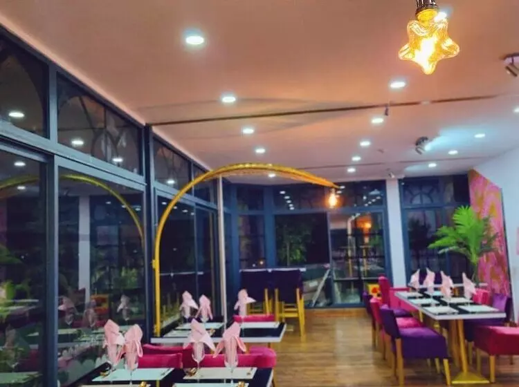 Fotos del hotel Central Hotel Tana:  4