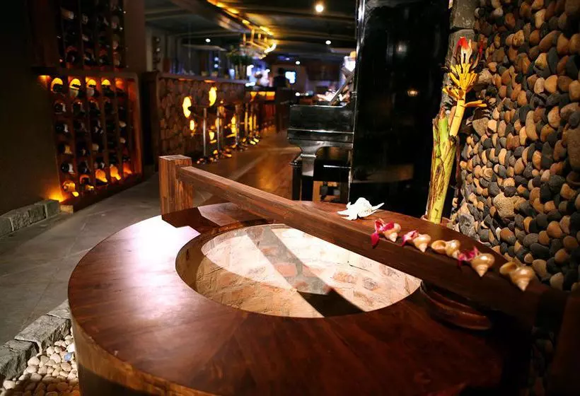 Fotos del hotel Boss Legend:  15