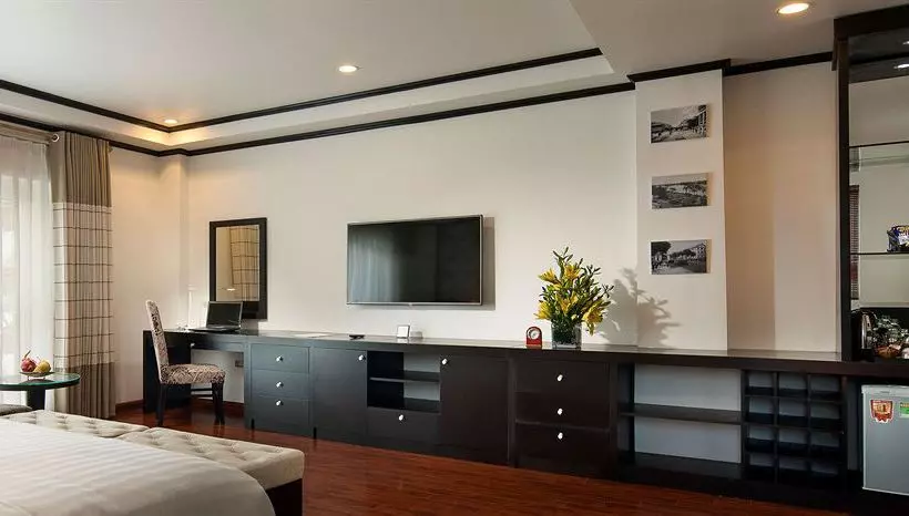 Fotos del hotel Boss Legend:  21