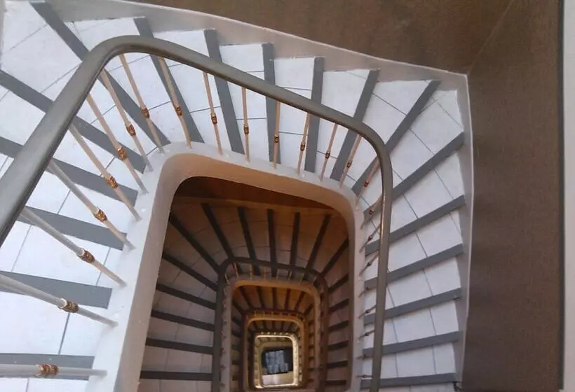 Fotos del hotel Hôtel De L Ariana:  4