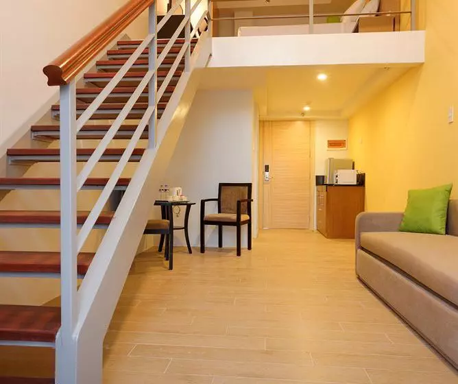 Fotos del hotel Aurum One Makati:  3