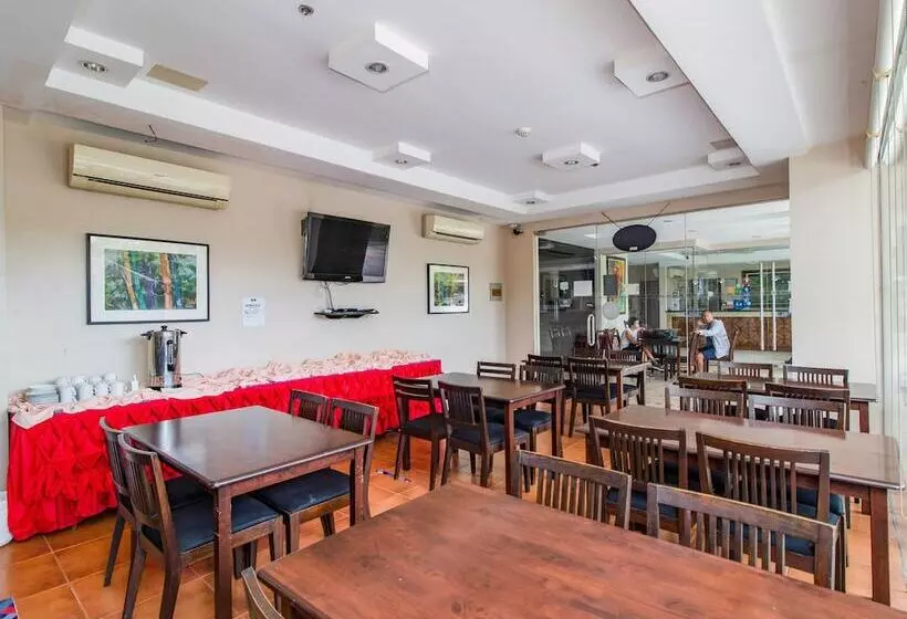 Fotos del hotel Main Hotel & Suites:  2