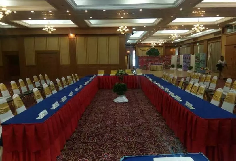 Fotos del hotel The Rich:  4