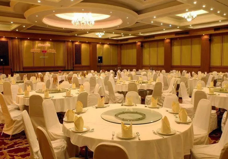 Fotos del hotel The Rich:  13