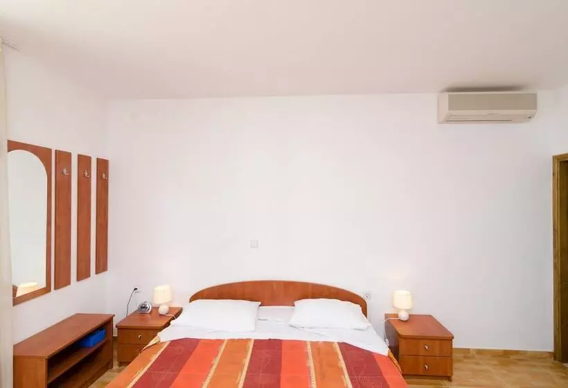 Fotos del hotel Kusalo Apartments:  19