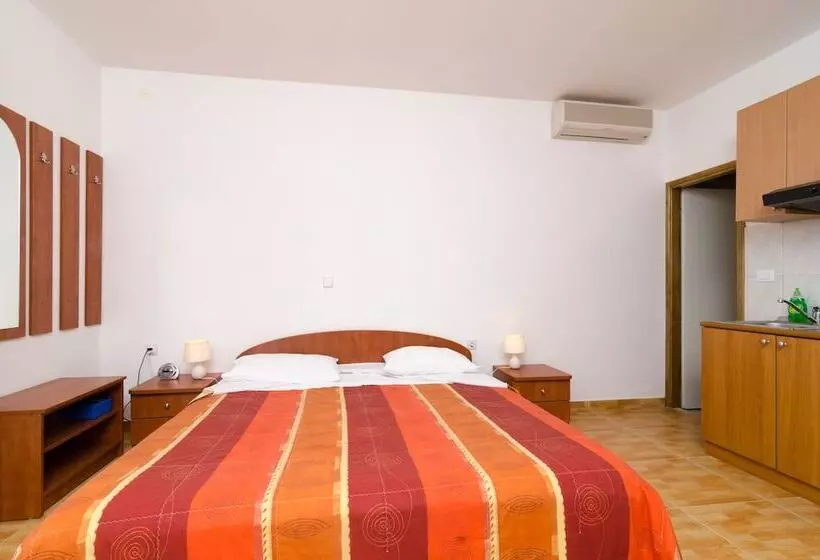 Fotos del hotel Kusalo Apartments:  18