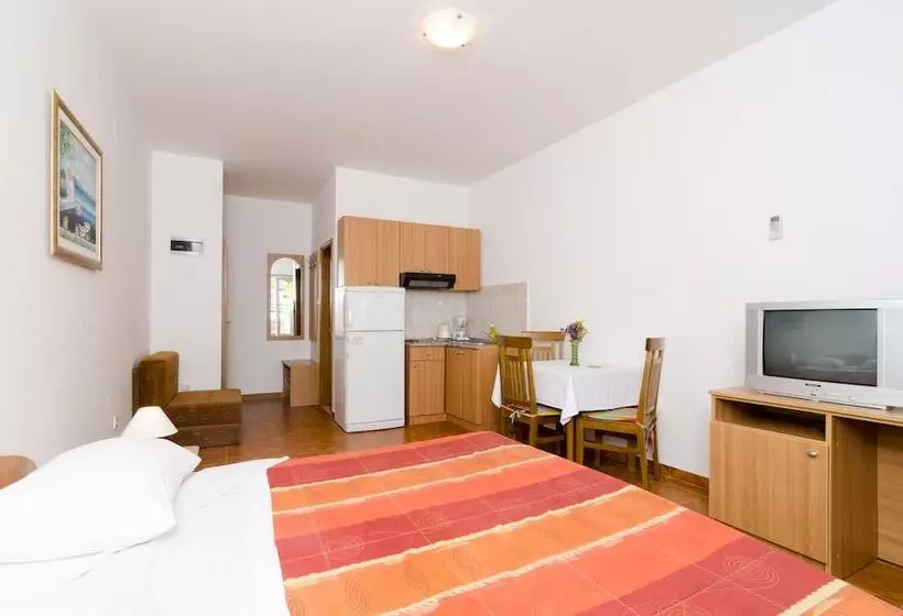 Fotos del hotel Kusalo Apartments:  17