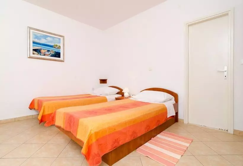 Fotos del hotel Kusalo Apartments:  6