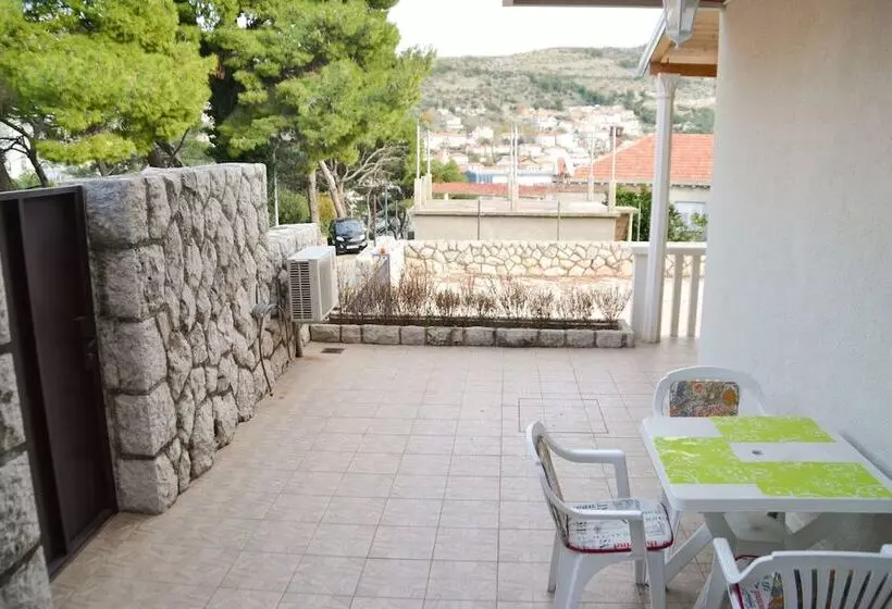 Fotos del hotel Kusalo Apartments:  7