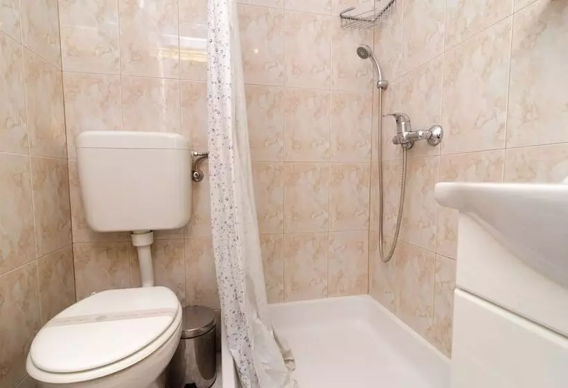 Fotos del hotel Kusalo Apartments:  4