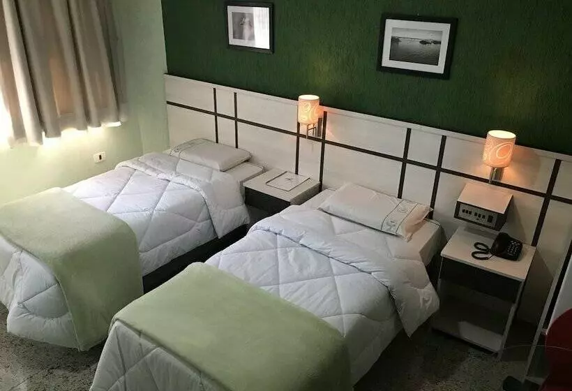 Fotos del hotel Residencial Pantanal Santa Cruz:  8