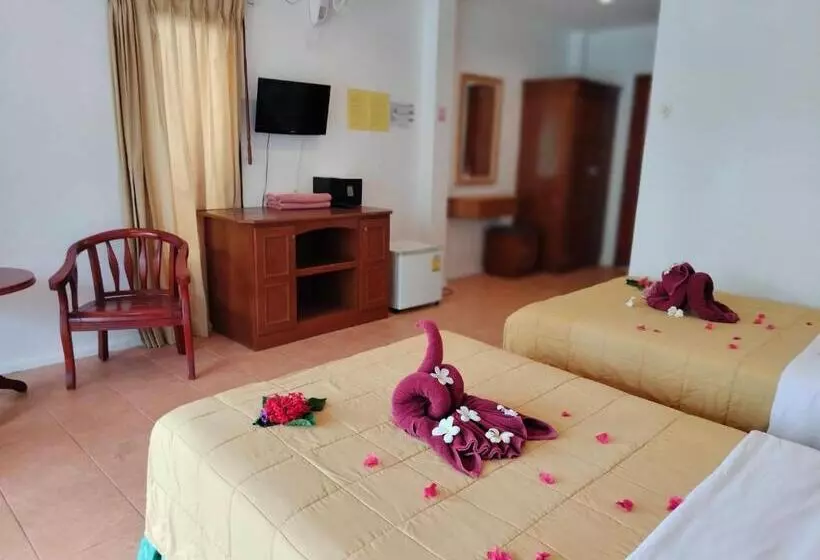 Fotos del hotel D.r. Lanta Bay Resort:  19