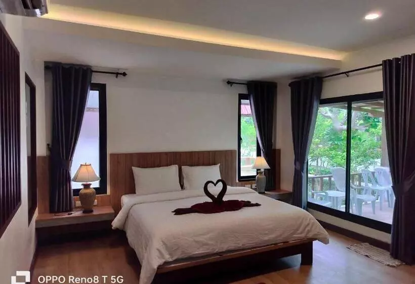 Fotos del hotel D.r. Lanta Bay Resort:  23