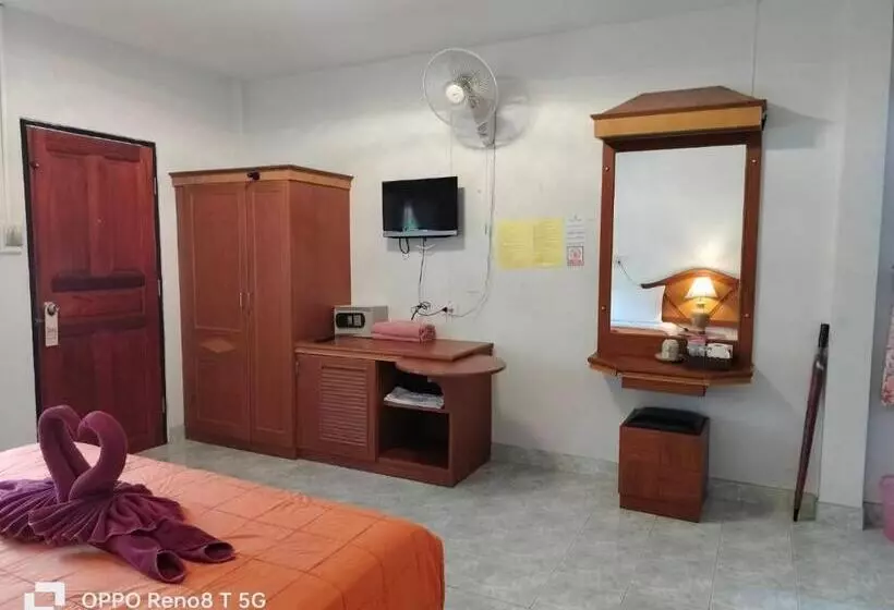 Fotos del hotel D.r. Lanta Bay Resort:  2