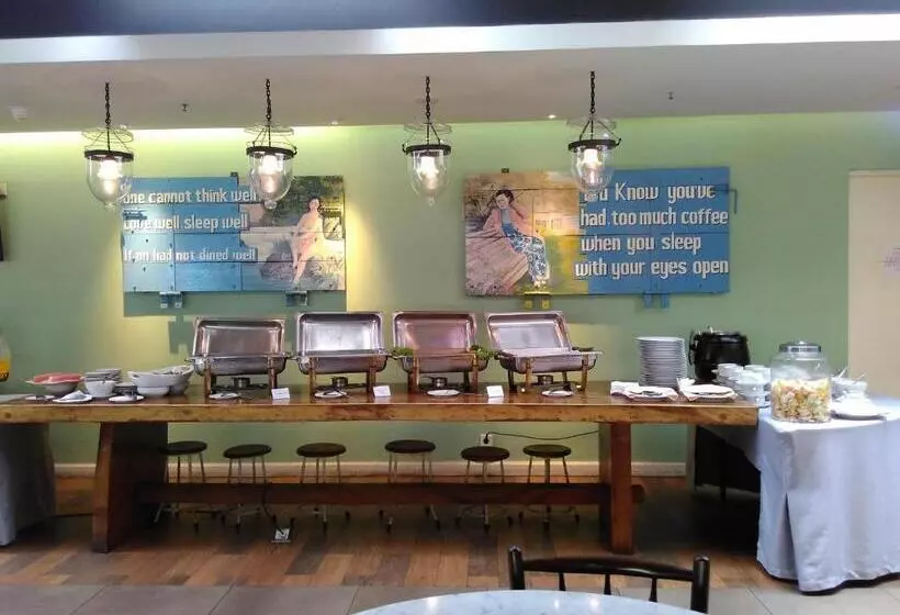 Fotos del hotel Fave Melawai:  10