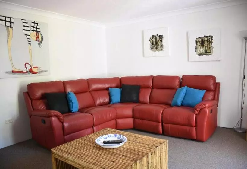 Fotos del hotel Copacabana Apartments:  2