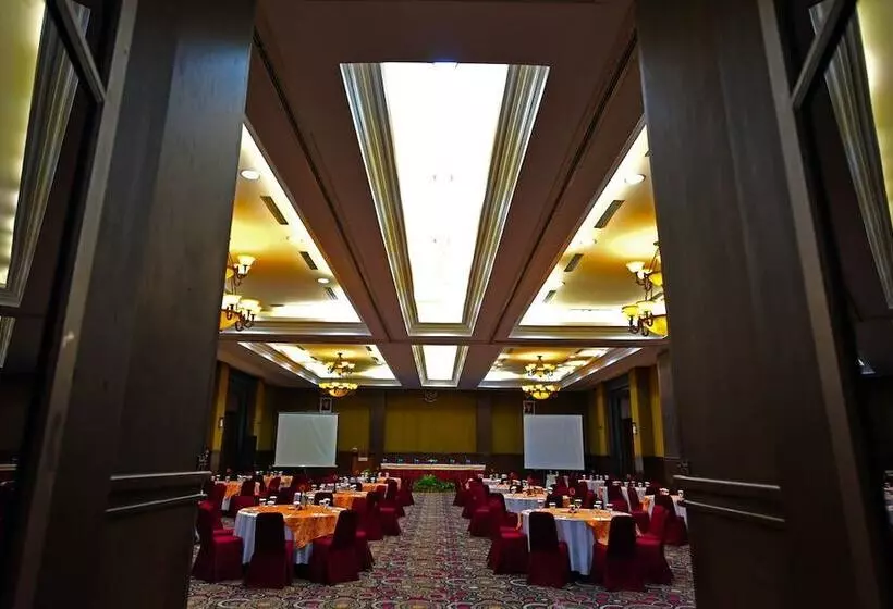 Fotos del hotel Phi Semesta:  16