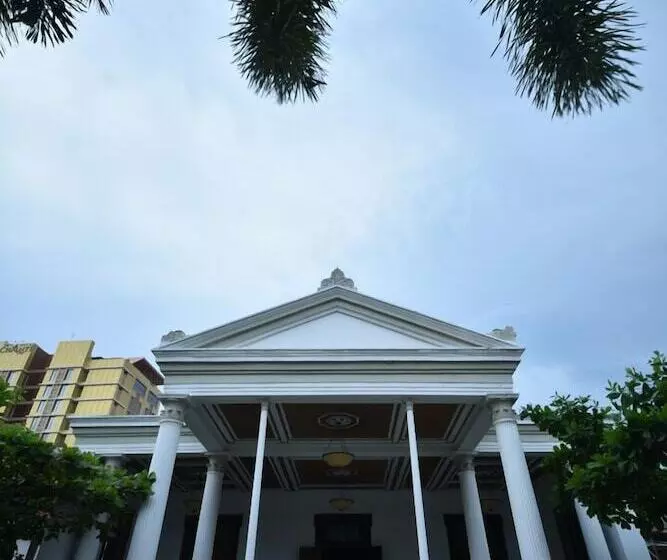 Fotos del hotel Phi Semesta:  6