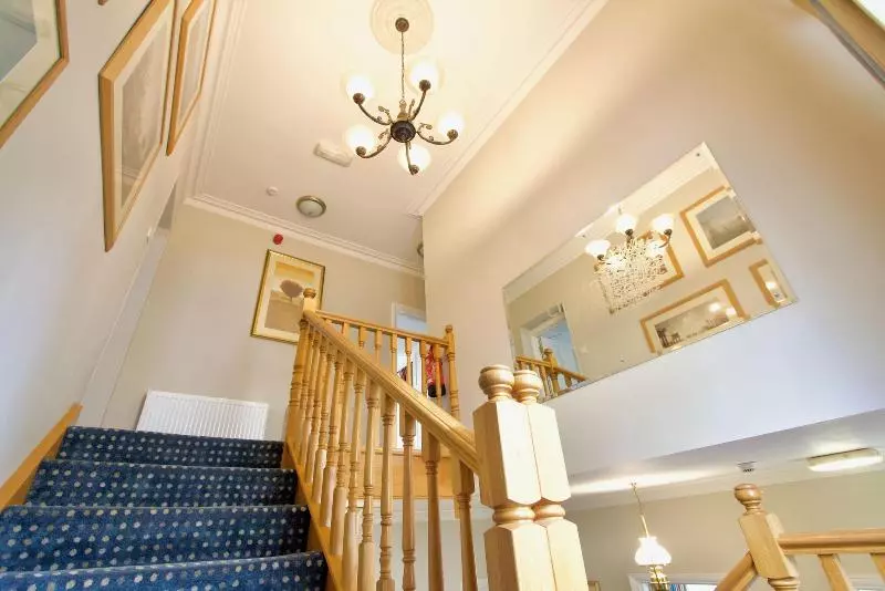 Fotos del hotel Chestnuts House:  2